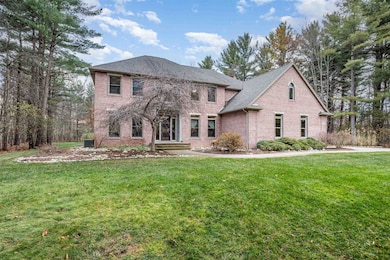 2141 N Yasimin Dr, Midland, MI 48642 - photo 2