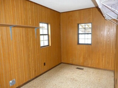 1602 Summer St, Manchester, TN 37355 - photo 5