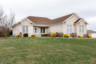 212 Sunray Dr, Shepherdsville, KY 40165 - photo 4