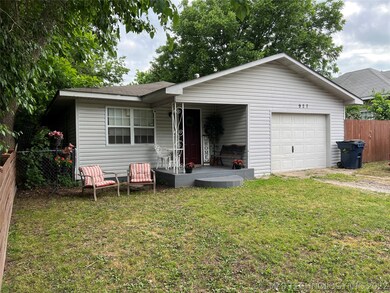 927 W 12th St, Ada, OK 74820 - photo 2