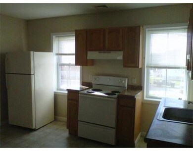 139 Garden St unit 3, Lawrence, MA 01840 - photo 3