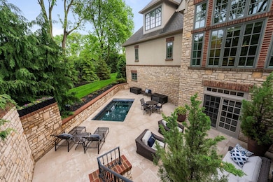 Fabulous Spool (Spa + Pool)