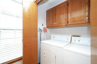 417 NW Augusta Ct, Blue Springs, MO 64014 - photo 2