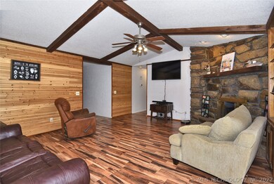 224 W Los Angeles Place, Broken Arrow, OK 74011 - photo 4