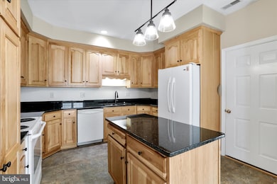 14220 Shelby Cir, Hagerstown, MD 21740 - photo 6