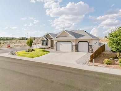 658 Cortney Dr, Elko, NV 89801 - photo 4