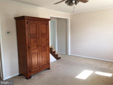 705 Chestnut St, Shoemakersville, PA 19555 - photo 2