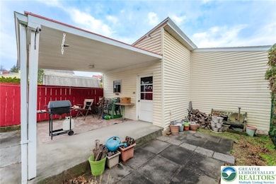 131 S Wayne St, Orwigsburg, PA 17961 - photo 6