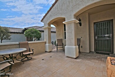 7273 W Cinder Brook Way-large-006-059-Co