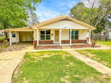 416 Locust Ave, Eufaula, OK 74432 - photo 2