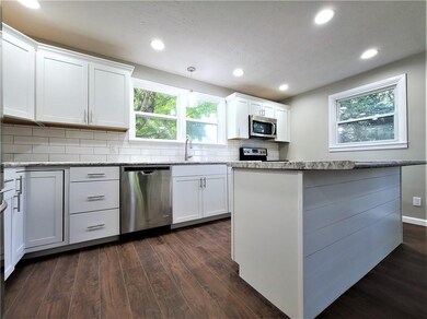 839 Wayside Dr, Plainfield, IN 46168 - photo 6