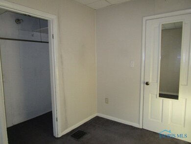 300 Pemberville Rd, Woodville, OH 43469 - photo 5