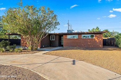 7901 E Winnepeg Dr, Tucson, AZ 85730 - photo 2