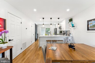 6537 Brick Hearth Ct, Alexandria, VA 22306 - photo 6