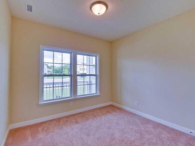 1727 Anthony Dr, Columbus, IN 47201 - photo 4