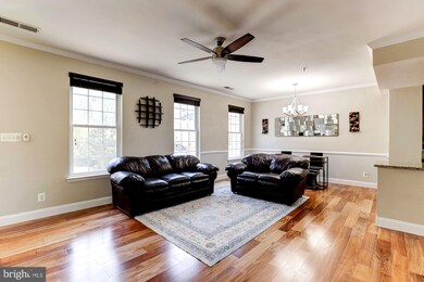 8928 Milford Haven Ct unit 28B, Lorton, VA 22079 - photo 3