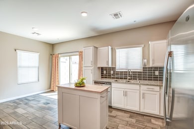 2241 W Griswold Rd, Phoenix, AZ 85021 - photo 5