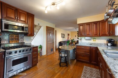 1493 Webster Ln, Des Plaines, IL 60018 - photo 6