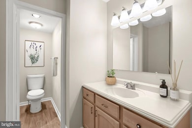 The Willoughby unit 1002, Chevy Chase, MD 20815 - photo 4