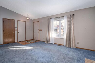 1225 Pinnacle Dr, Columbus, OH 43204 - photo 3