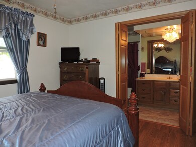 703 E. Sycamore, Watseka, IL 60970