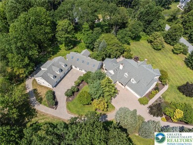 2630 Eagle Ln, Hellertown, PA 18055 - photo 2