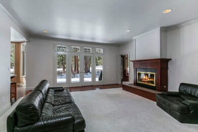 Living Rm