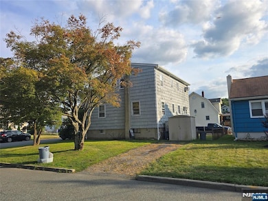 23 Park Ave, Bloomingdale, NJ 07403 - photo 2