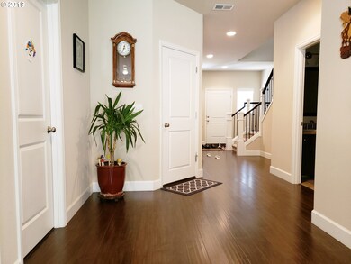 15607 SE Kingbird Dr, Clackamas, OR 97015 - photo 2