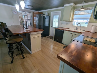 601 Starkey Rd unit 201, Largo, FL 33771 - photo 4