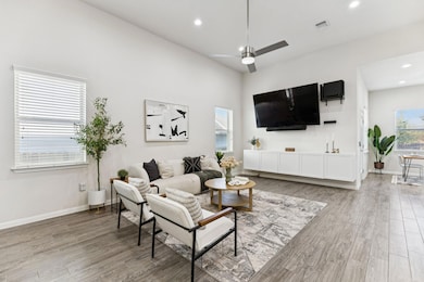 7808 Glover Dr, Austin, TX 78744 - photo 5