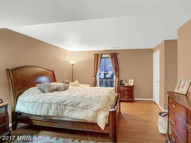 4300 Hollowstone Ct, Chantilly, VA 20151 - photo 7