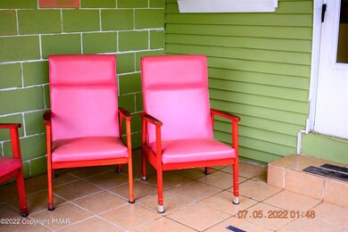 220 1/2 E Elm St, Allentown, PA 18109 - photo 7