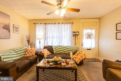 411 Fairview St, Reading, PA 19605 - photo 3