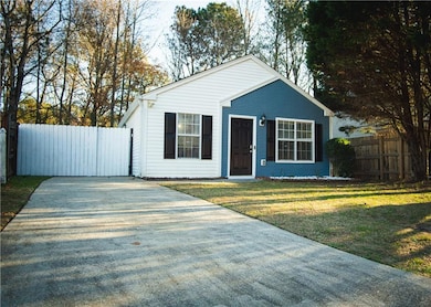 1852 Patterson Park Dr, Lawrenceville, GA 30044 - photo 2