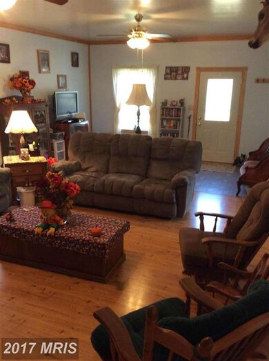 479 Barksdale Ln unit 10/1, Hedgesville, WV 25427 - photo 4