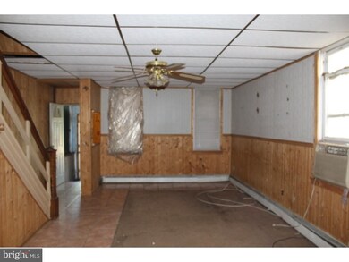 214 Linden St, Gloucester City, NJ 08030 - photo 3