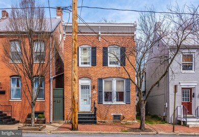 113 W 5th St, Frederick, MD 21701 - photo 2