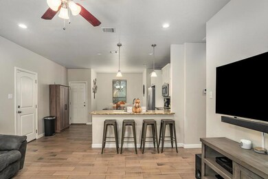 202 Gatrix Ave, Cleburne, TX 76033 - photo 4