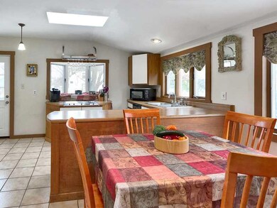 16 Brigham St, South Portland, ME 04106 - photo 3