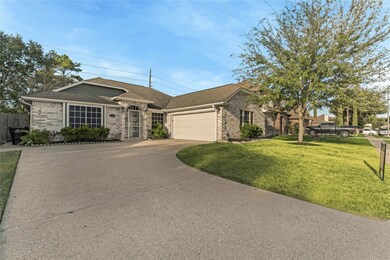 13751 Sablesprings Ln, Houston, TX 77014 - photo 2