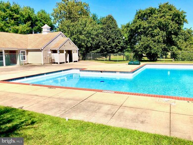 2203 Tanglewood Ct unit 2203, Sewell, NJ 08080 - photo 3