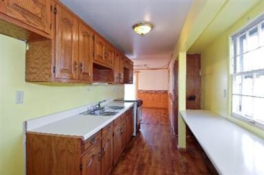 104 Toro Cir, Carpentersville, IL 60110 - photo 4