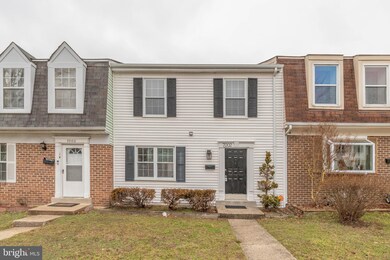 7002 Scotch Dr, Laurel, MD 20707 - photo 2
