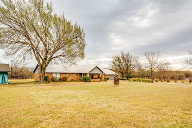 1116 Green Tree Dr, Weatherford, TX 76087 - photo 6