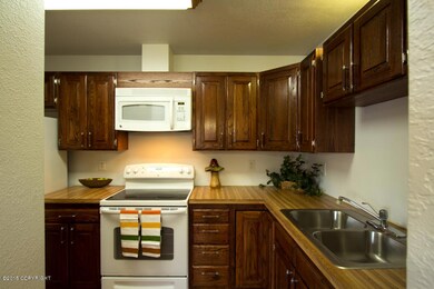 Updated Cabinets & Hardware
