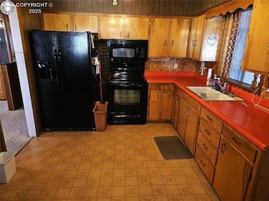 1809 Maplewood Dr, Pueblo, CO 81005 - photo 5