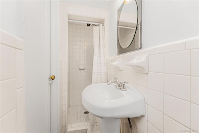 306 E Mosholu Pkwy S unit 1D, Bronx, NY 10458 - photo 7