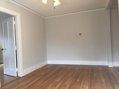 7 Mount Vernon St unit 4, Newport, RI 02840 - photo 3