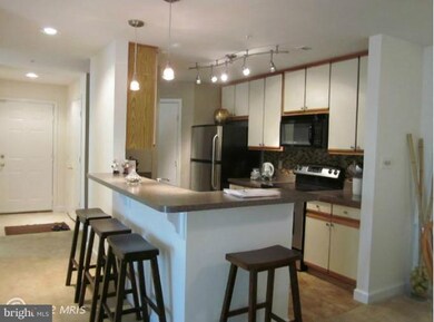 3301 Sir Thomas Dr, Silver Spring, MD 20904 - photo 5